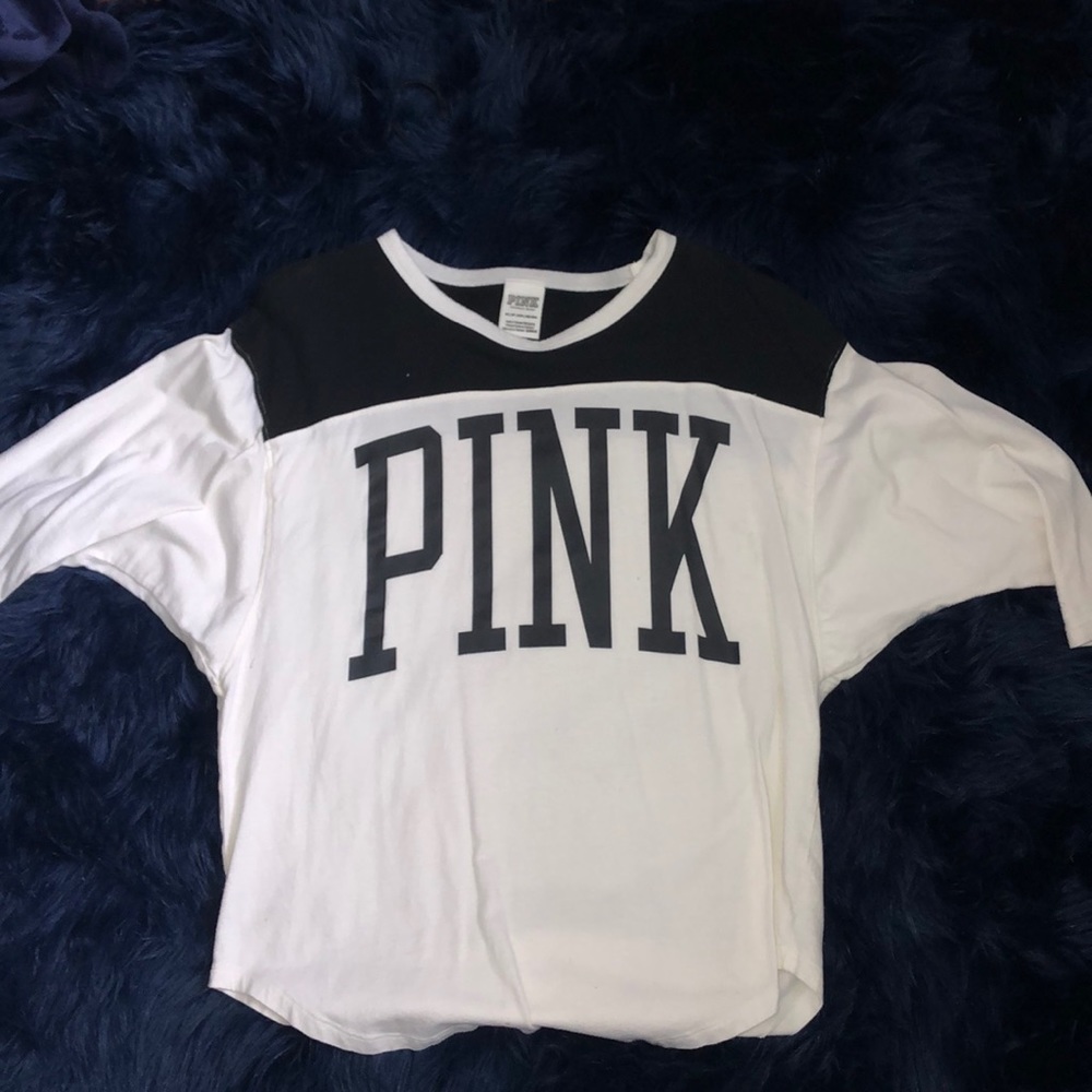 Pink medium sleeved shirt
